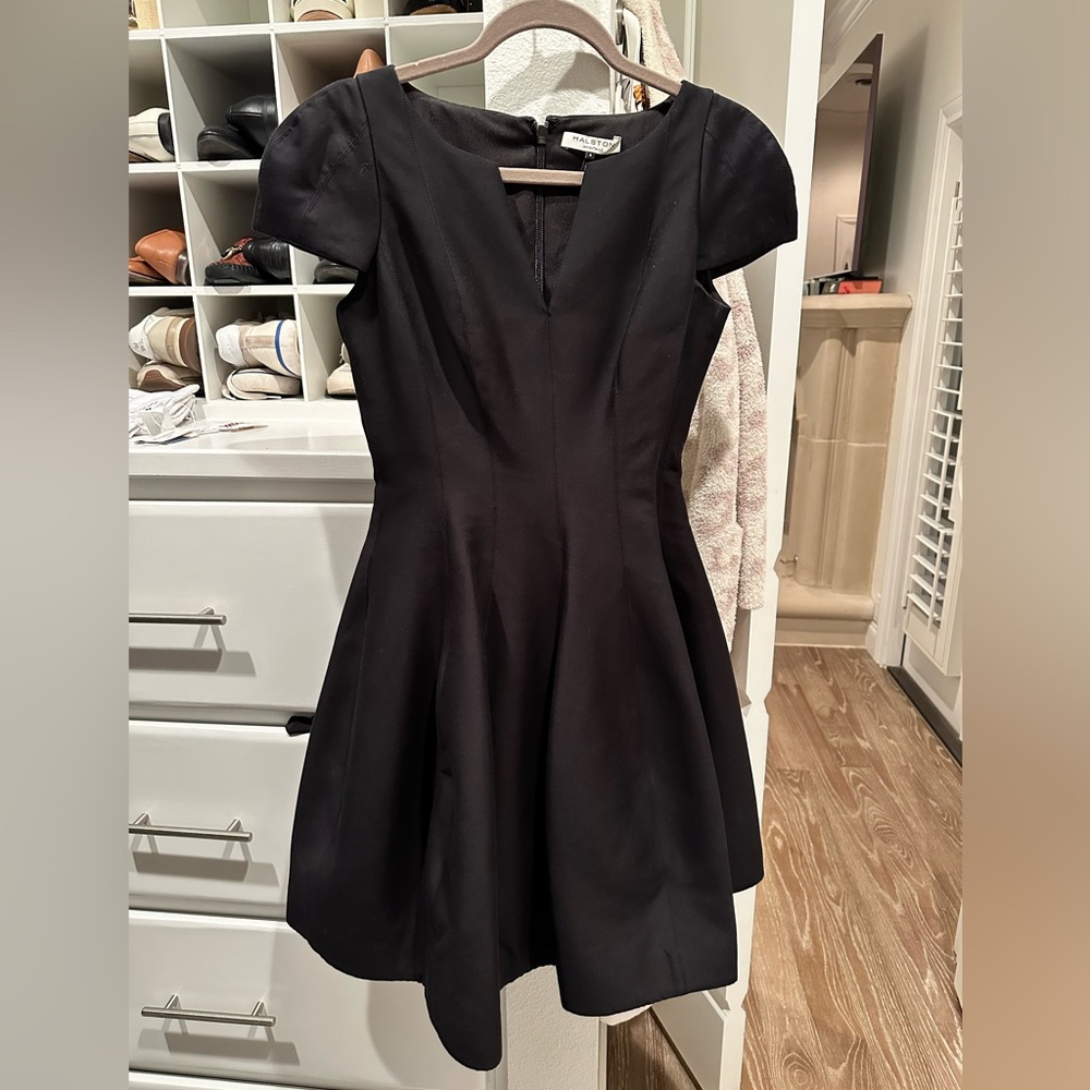 Halston Heritage Cap sleeve dress